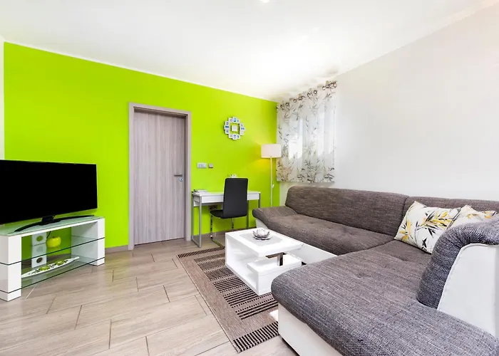 Apartments & Room Anita