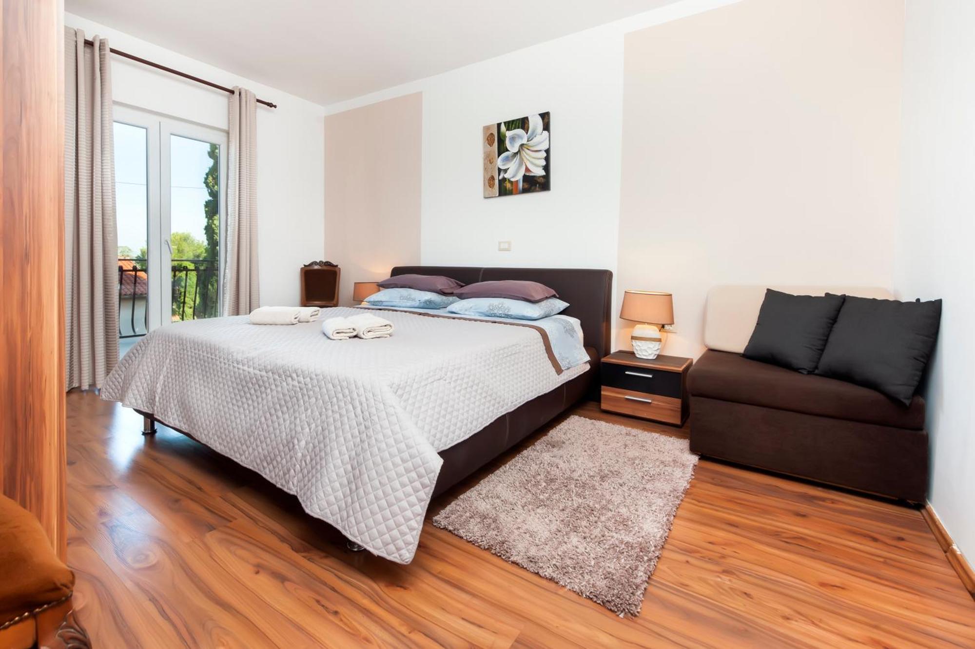 Apartman & Anita