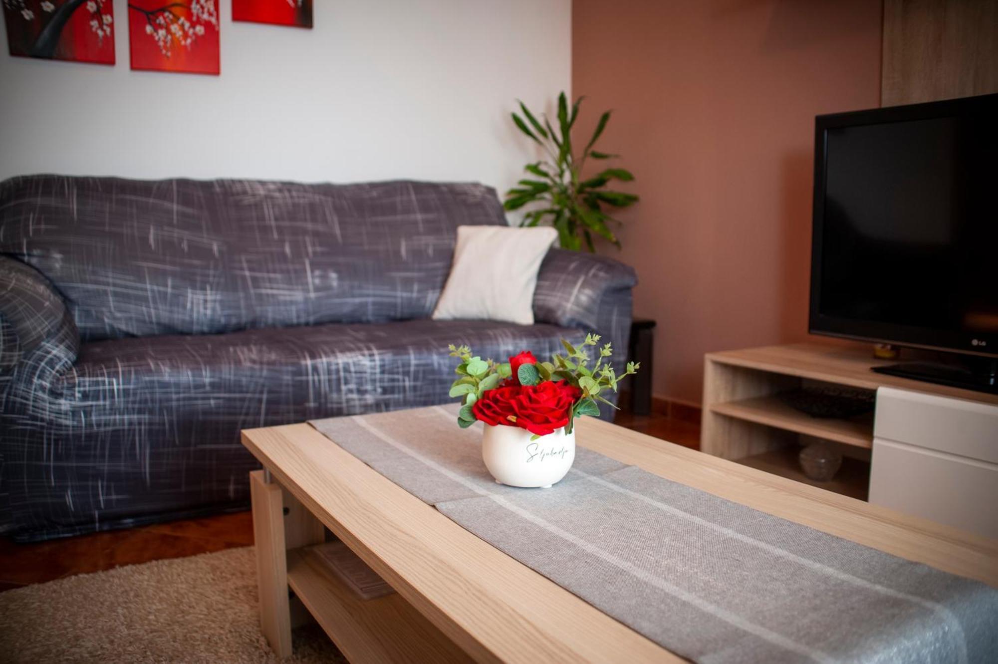 & Anita Apartman